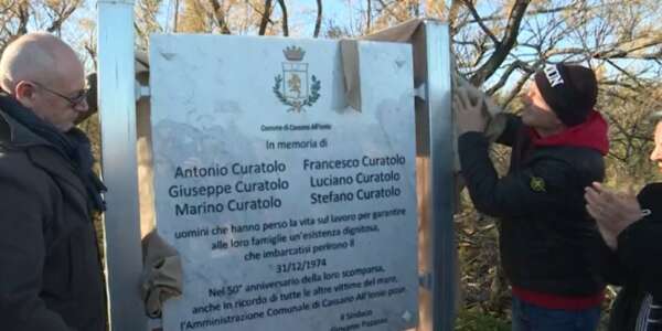 Cassano, cerimonia in ricordo dei 12 pescatori che morirono 50 anni fa nel mare di Schiavonea