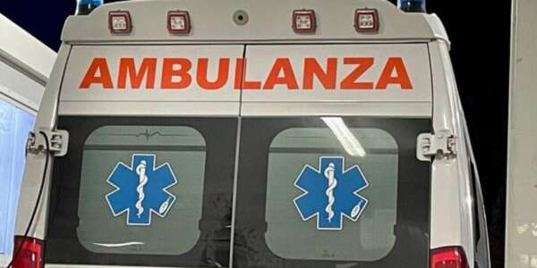 Tragedia a S. Giovanni in Fiore, 48enne muore in ambulanza sulla SS 107. Aveva atteso per ore il trasferimento a Cosenza