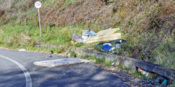 Cosenza, Statale 19 segnata da crateri e frane: le cunette da oltre 10 anni sono autentiche trappole FOTO