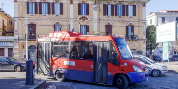 Cosenza, è scontro sui numeri dei lavoratori Amaco